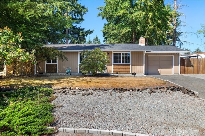 Property Photo:  1706  Foxfire Drive SE  WA 98513 