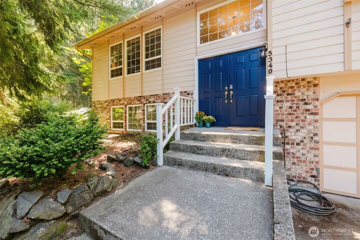 Property Photo:  5340  Wayne Place SE  WA 98367 