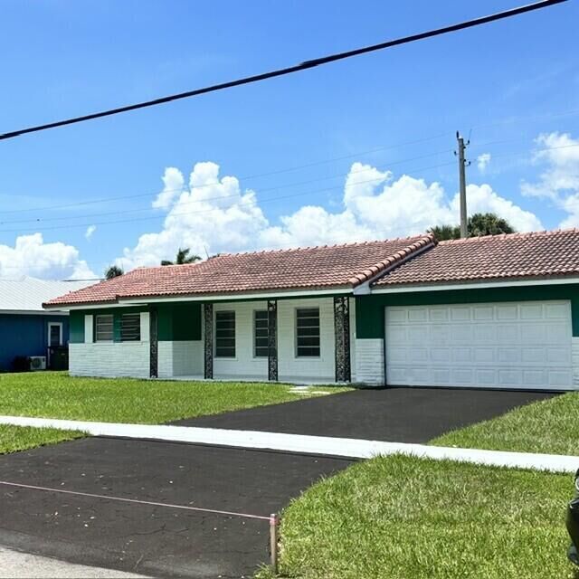 Property Photo:  3633 NE 6th Drive  FL 33431 