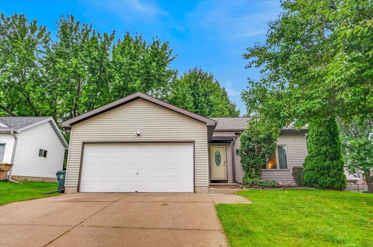 Property Photo: 4410 Whitetail Lane WI 53704