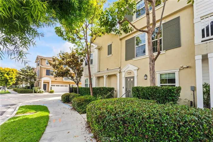 Property Photo:  1123 Abelia  CA 92606 