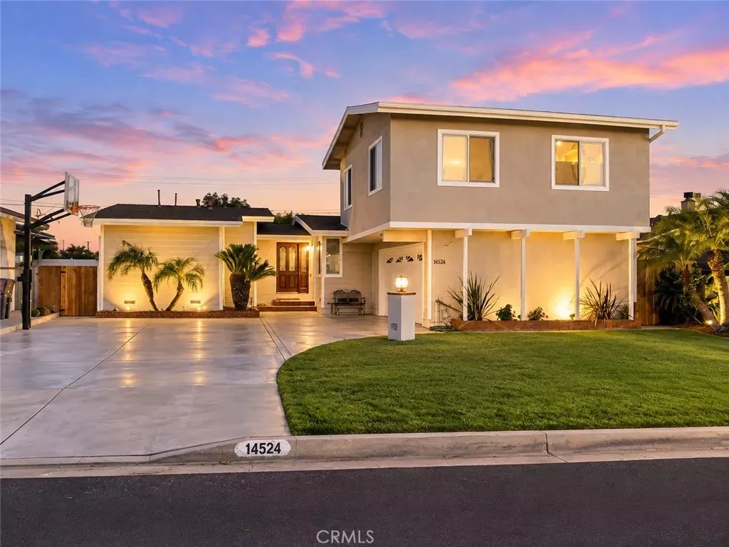 Property Photo:  14524 Rio Blanco  CA 90638 