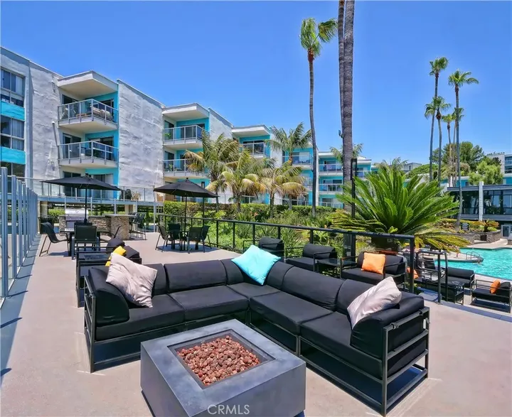 Property Photo:  630 The Village 107  CA 90277 