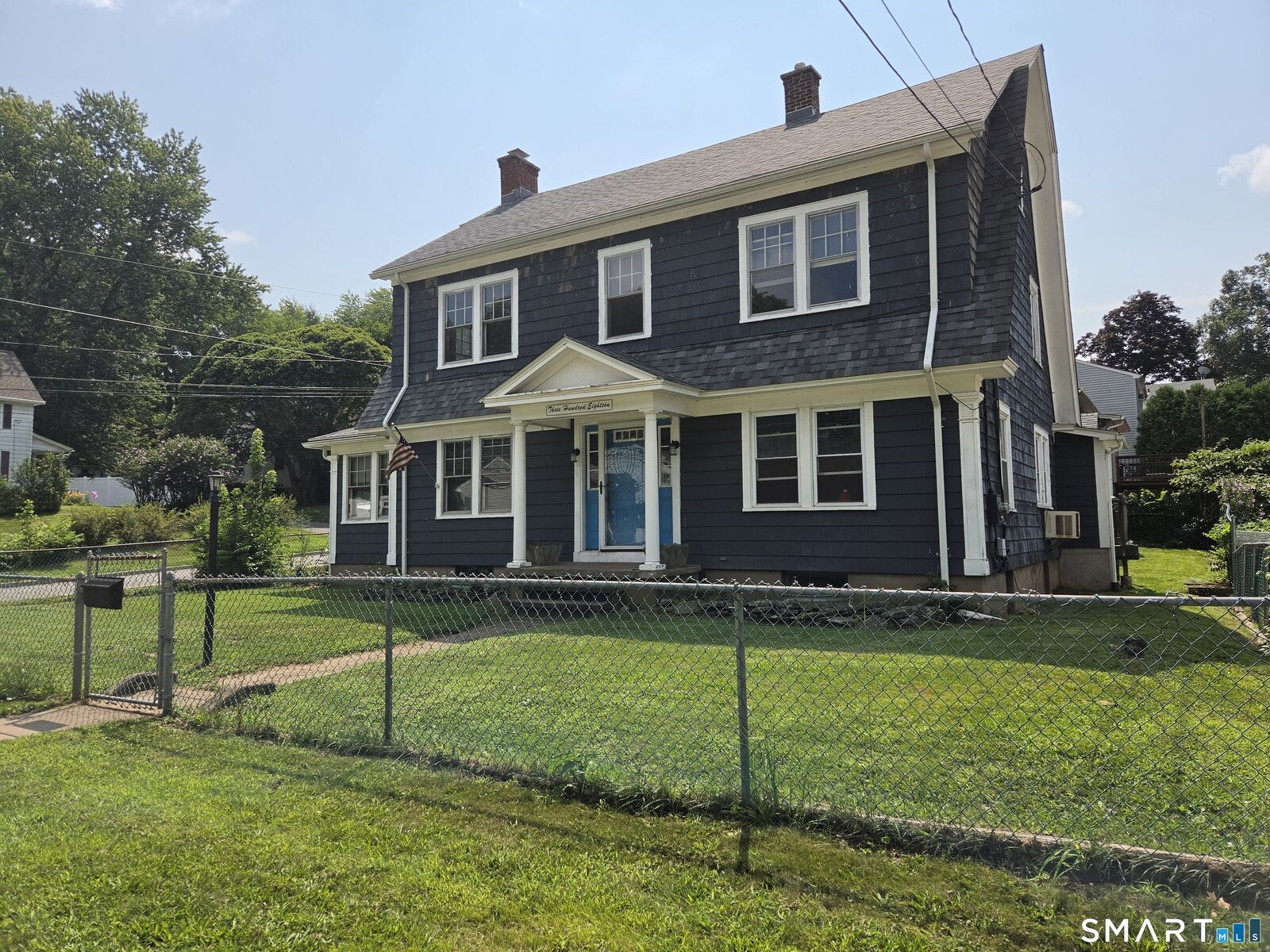 Property Photo:  318 Middle Turnpike East  CT 06040 
