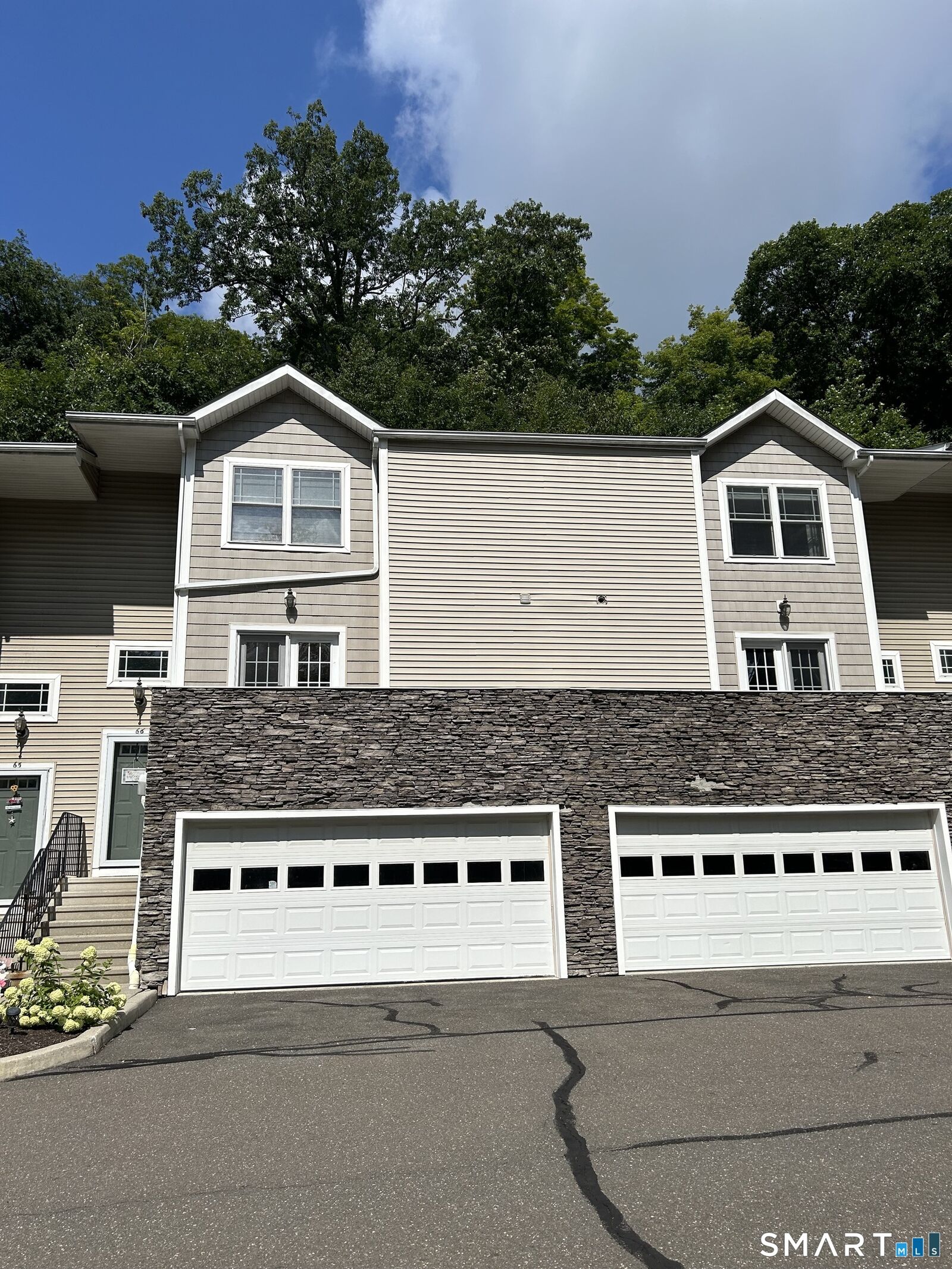 Property Photo:  66 Stetson Place 66  CT 06811 