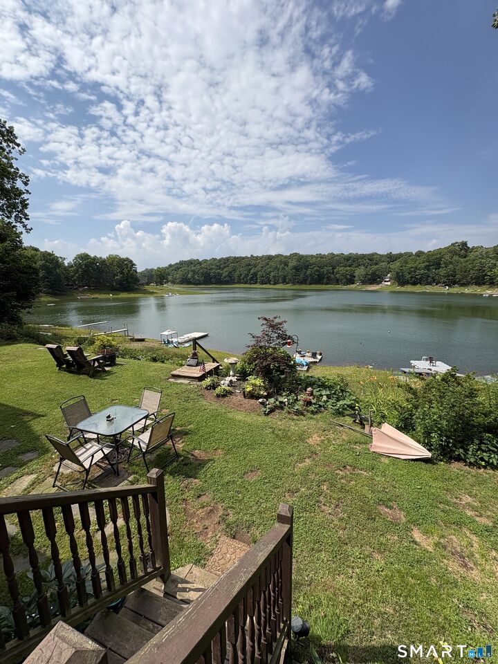 Property Photo:  64 Jobs Gate 2 Road  CT 06480 
