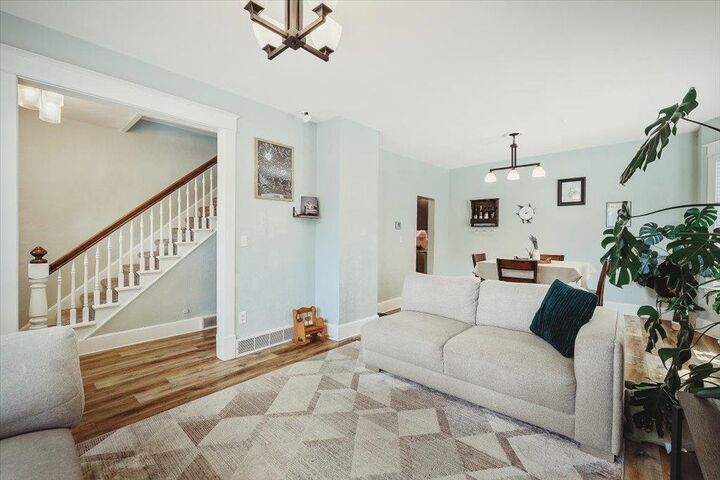 Property Photo: 619 S Elm St WA 99204