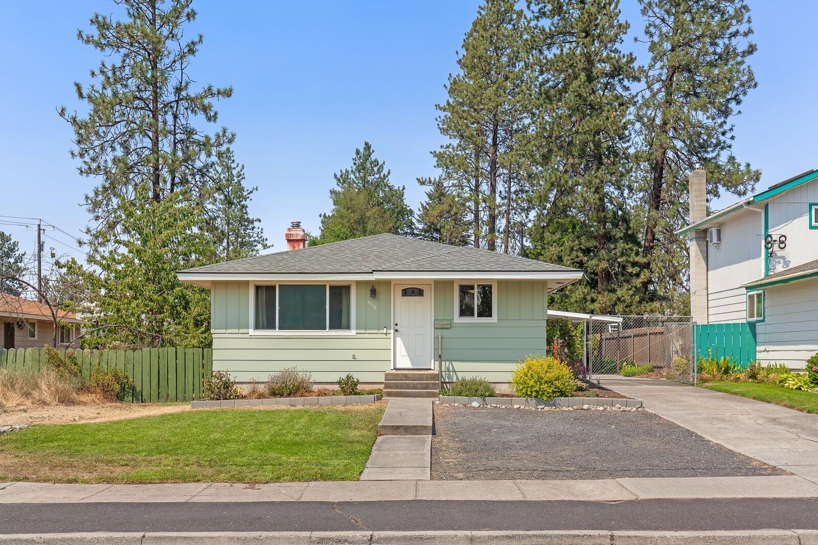 Property Photo: 4318 W Queen Ave WA 99205