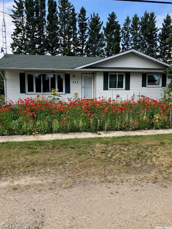 Property Photo: 426 Poplar Peak Street SK S0A 2G0