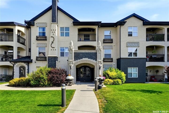 1545 Neville Drive 109 — photo 1