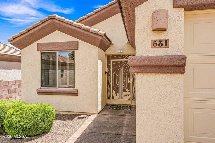 Property Photo:  531 W Royal Troon Place  AZ 85614 