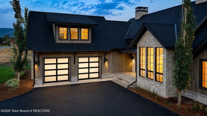 Property Photo: 19 Hastings Drive ID 83455