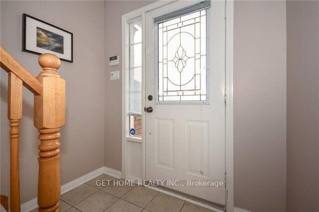 Property Photo:  76 Dunlop Court Main  ON L6X 4Y4 