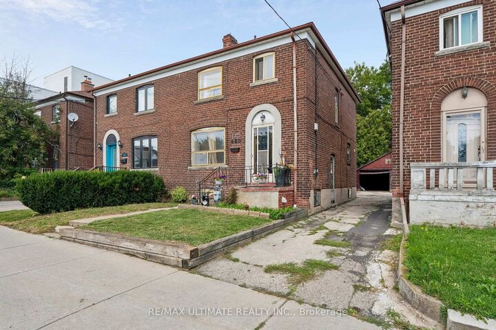 Property Photo: 463 Oakwood Avenue ON M6E 2W4