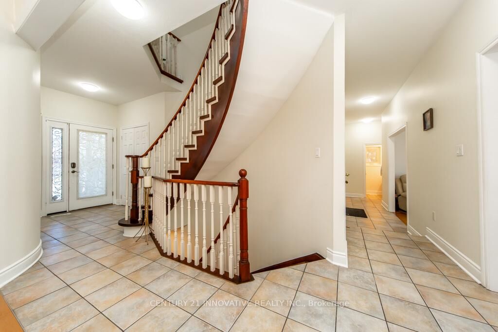 Property Photo: 2504 Prestonvale Road ON L1E 1V9