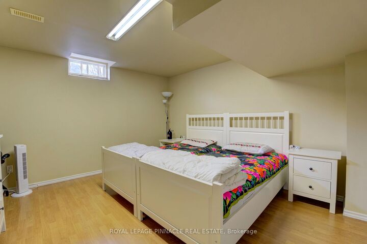 Property Photo:  5921 Summerside Drive  ON L5M 6K9 