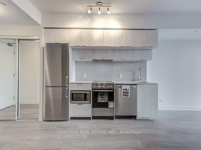 Property Photo: 181 Dundas Street E 1609 ON M5A 0N5