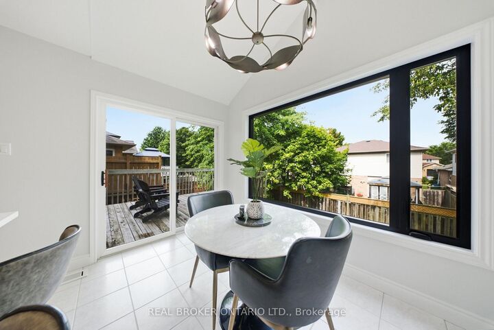 Property Photo:  19 Boulder Crescent  ON N1G 5A3 