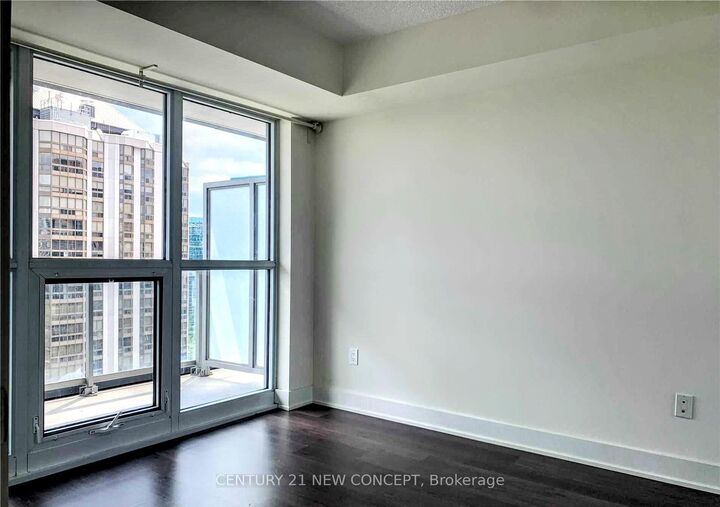 Photo de la propriété: 88 Sheppard Avenue E 1111 ON M2N 0G9