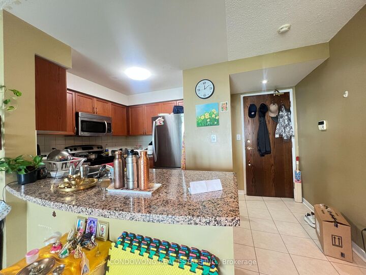 Property Photo: 4850 Glen Erin Drive 1506 ON L5M 7S1