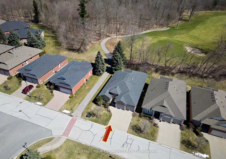 Property Photo: 158 Legendary Trail ON L4A 1N6