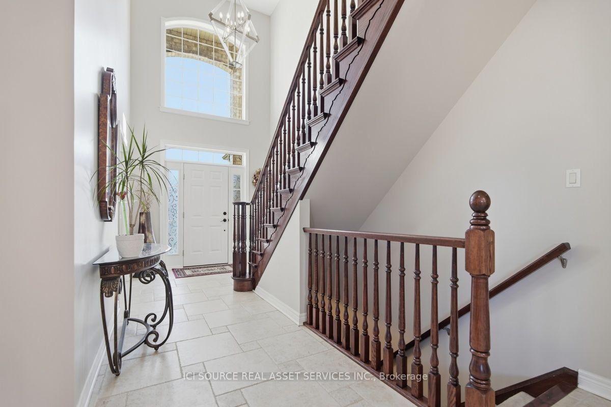 Property Photo: 1017 Apricot Place ON N6K 5A5