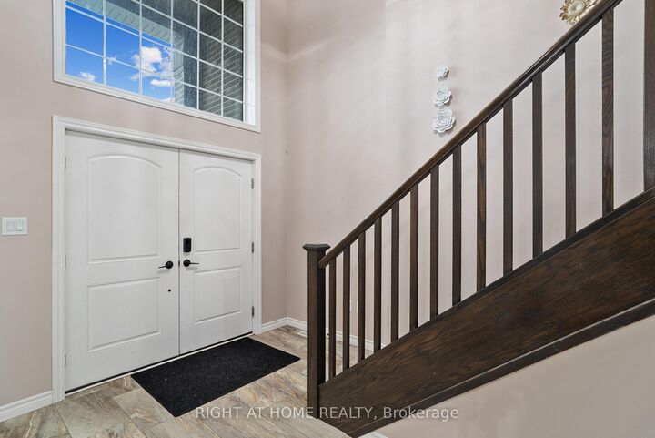 Property Photo: 624 Superior Drive ON N5X 0M2