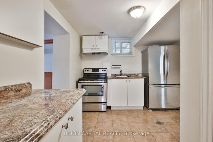 Property Photo:  50 Wichey Road Lower  ON M1C 2H9 