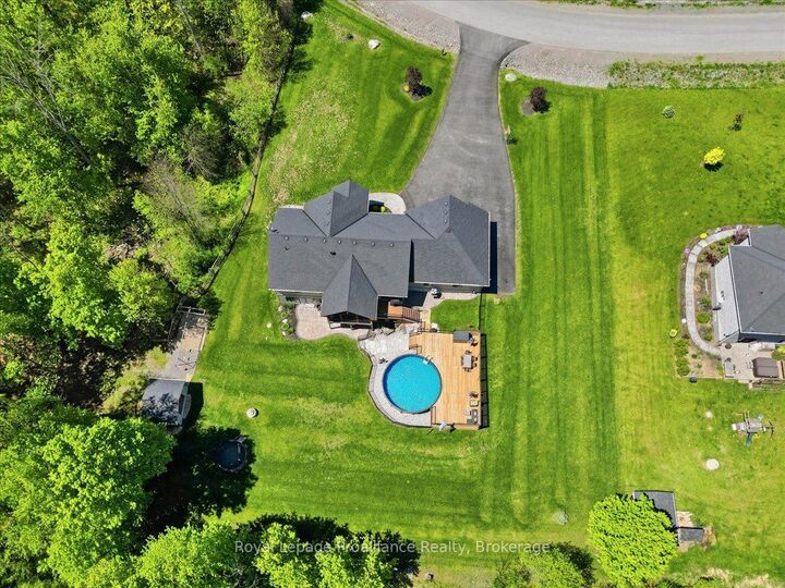 63 Hiddenvalley Drive — photo 1