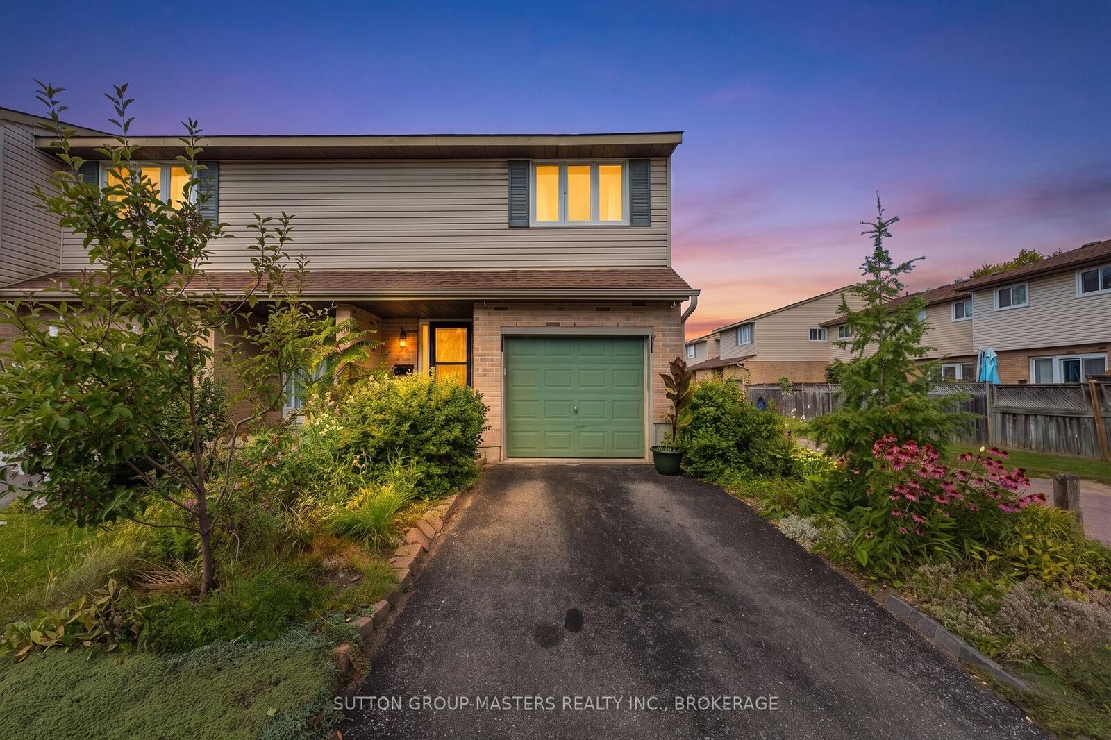 Property Photo:  52 Coventry Crescent 34  ON K7M 7S7 