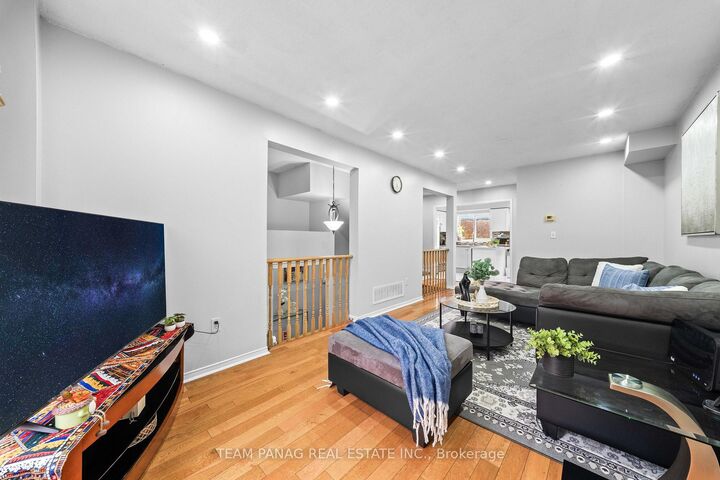 Property Photo: 170 Havelock Drive 21 ON L6W 4T3