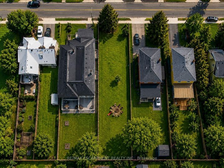 19 Broadview Avenue — photo 1