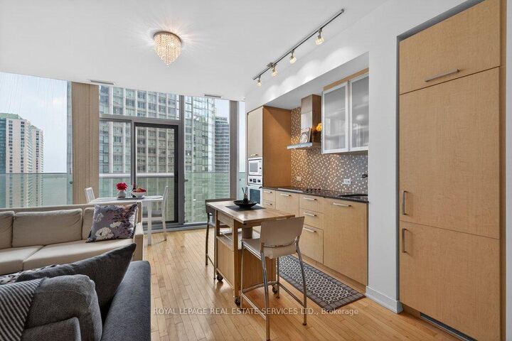 Property Photo: 14 York Street 1804 ON M5J 0B1