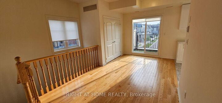 Photo de la propriété:  9430 Bayview Avenue Upper  ON L4C 5G9 