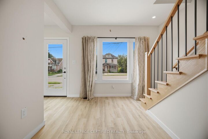 Property Photo:  5759 Robinson Street  ON L2G 2B3 