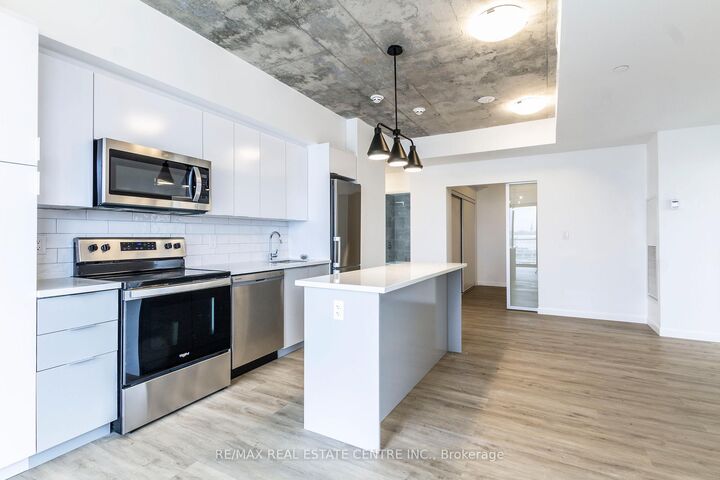 Property Photo: 7 Erie Avenue 812 ON N3S 2E7