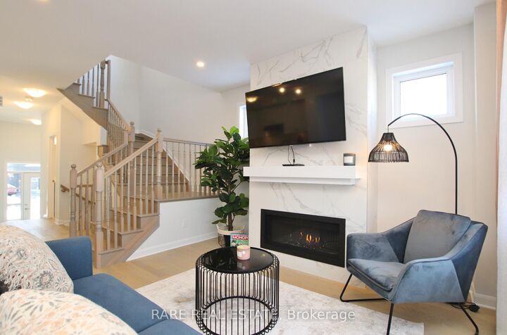 Property Photo:  126 Attwell Private N/A  ON K2K 0P6 