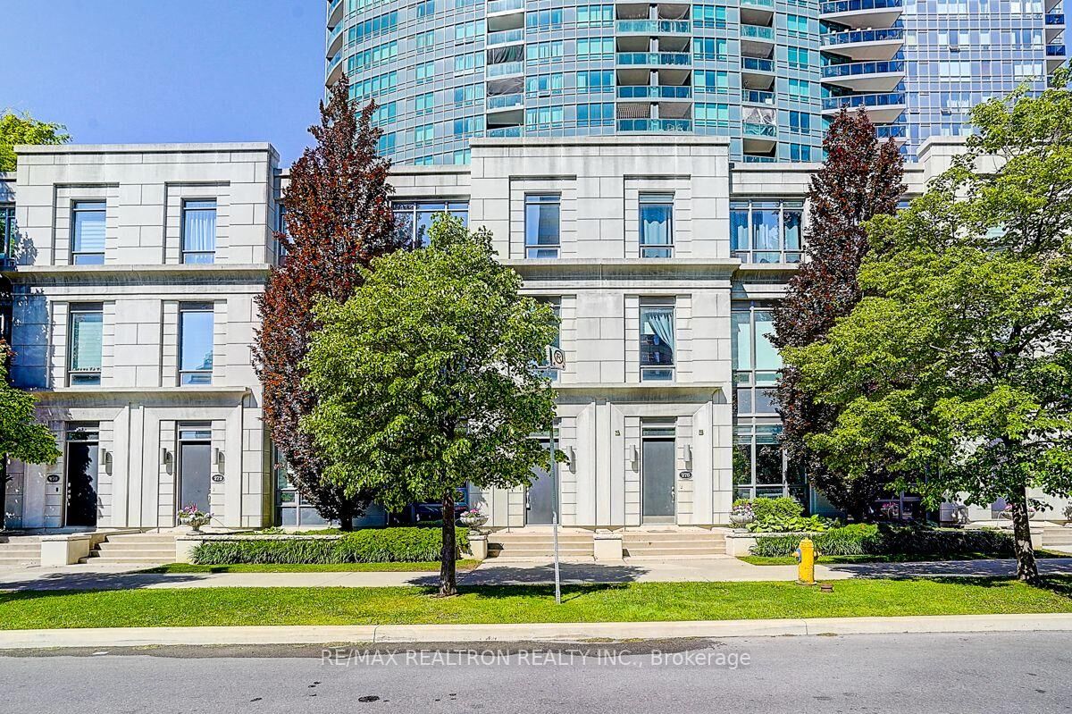 Photo de la propriété: 274 Duplex Avenue ON M2M 0A4