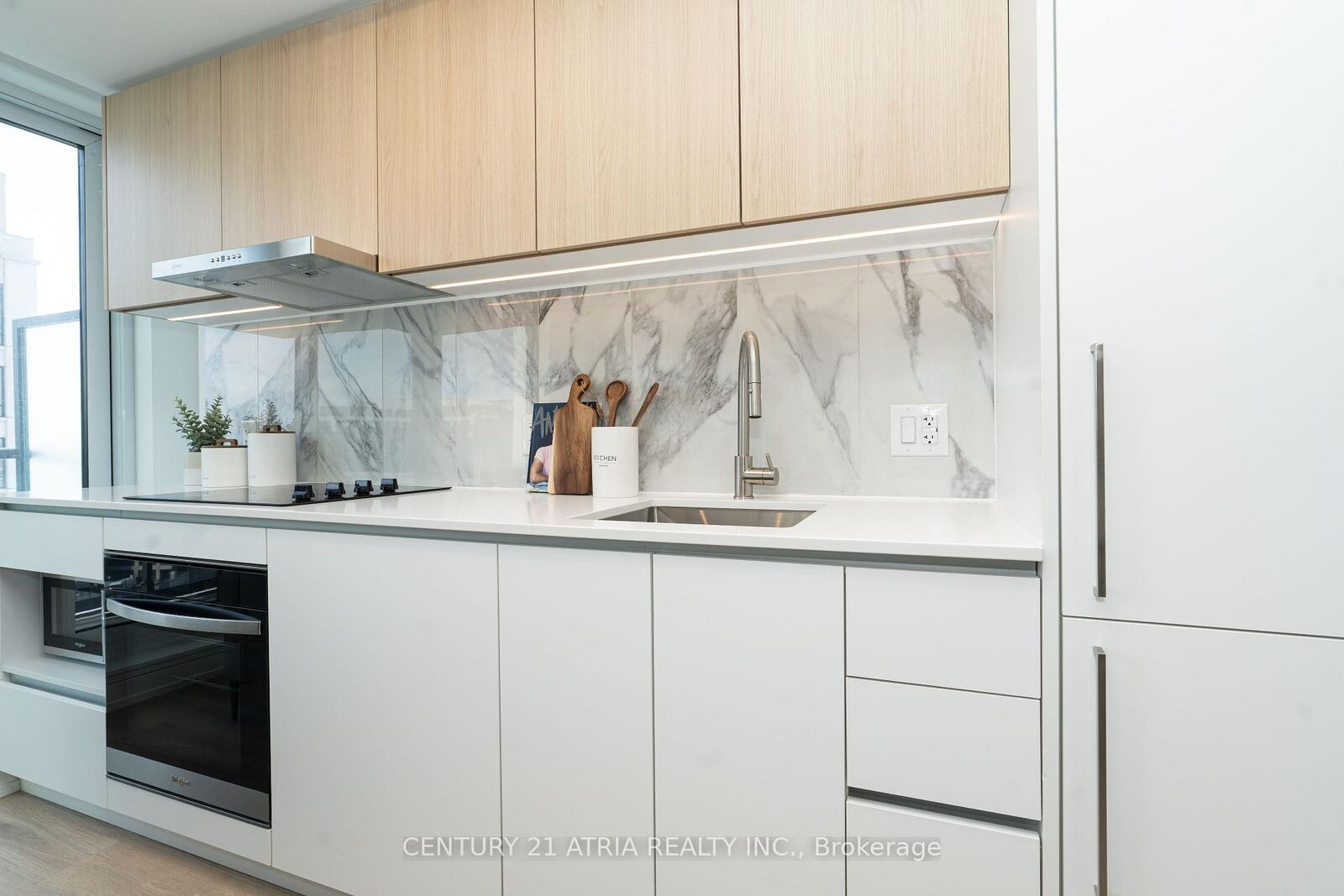 Property Photo: 1100 Sheppard Avenue W 1511 ON M3K 0E4