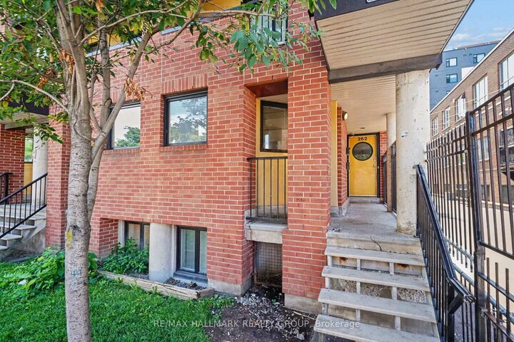 Property Photo:  260 King Edward Avenue  ON K1N 7M1 