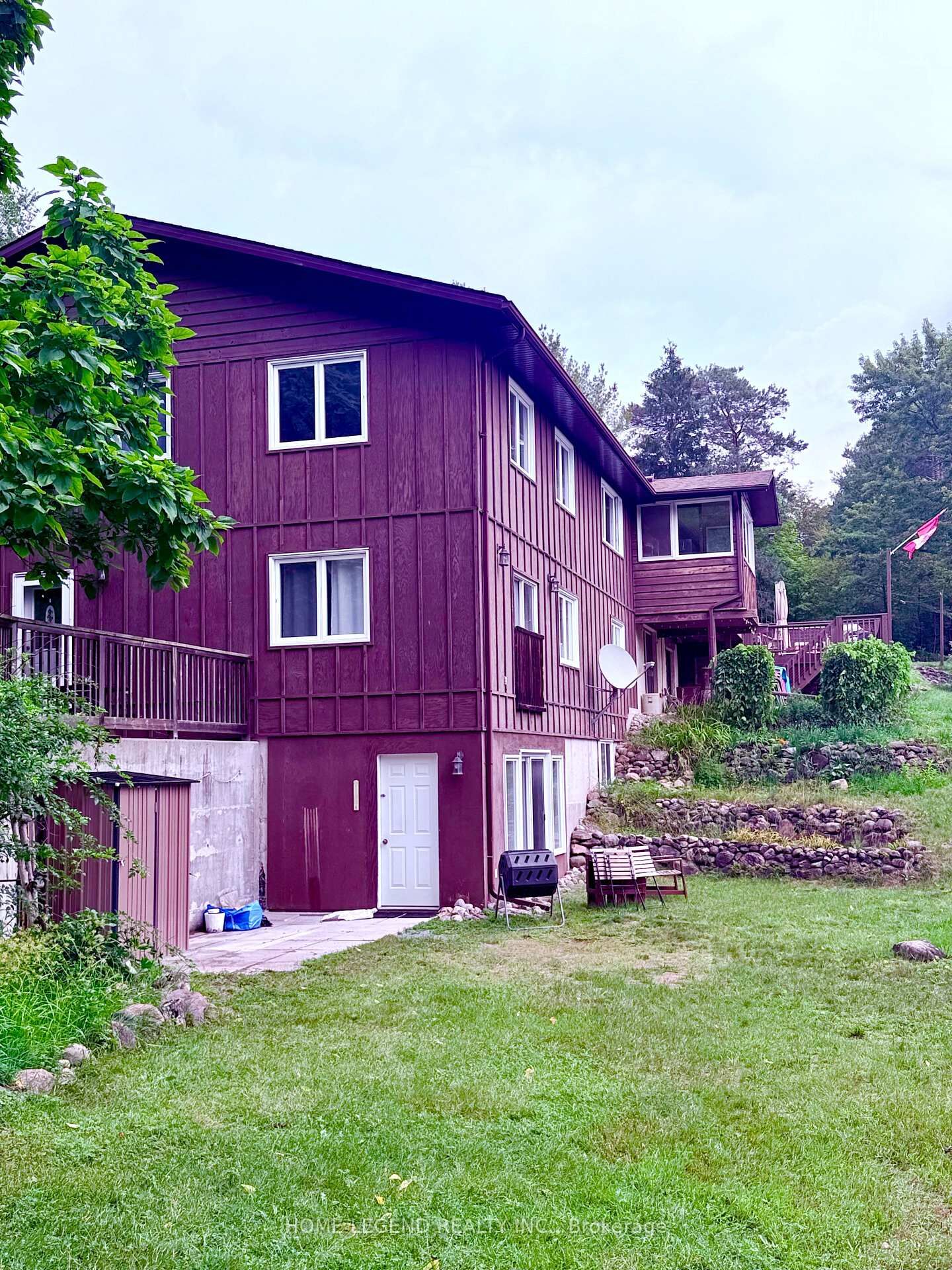 Property Photo:  16414 McCowan Road Unit 2  ON L4A 2A2 