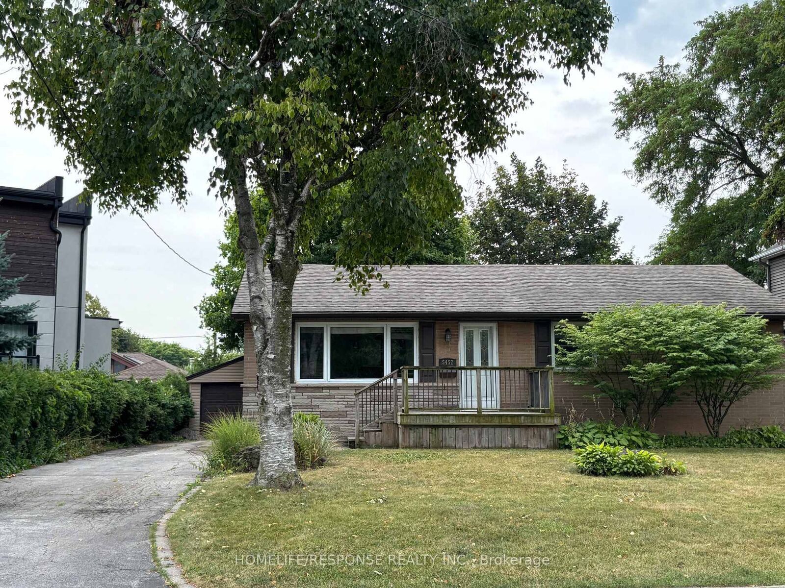 Property Photo: 5452 Croydon Road ON L7L 3J4