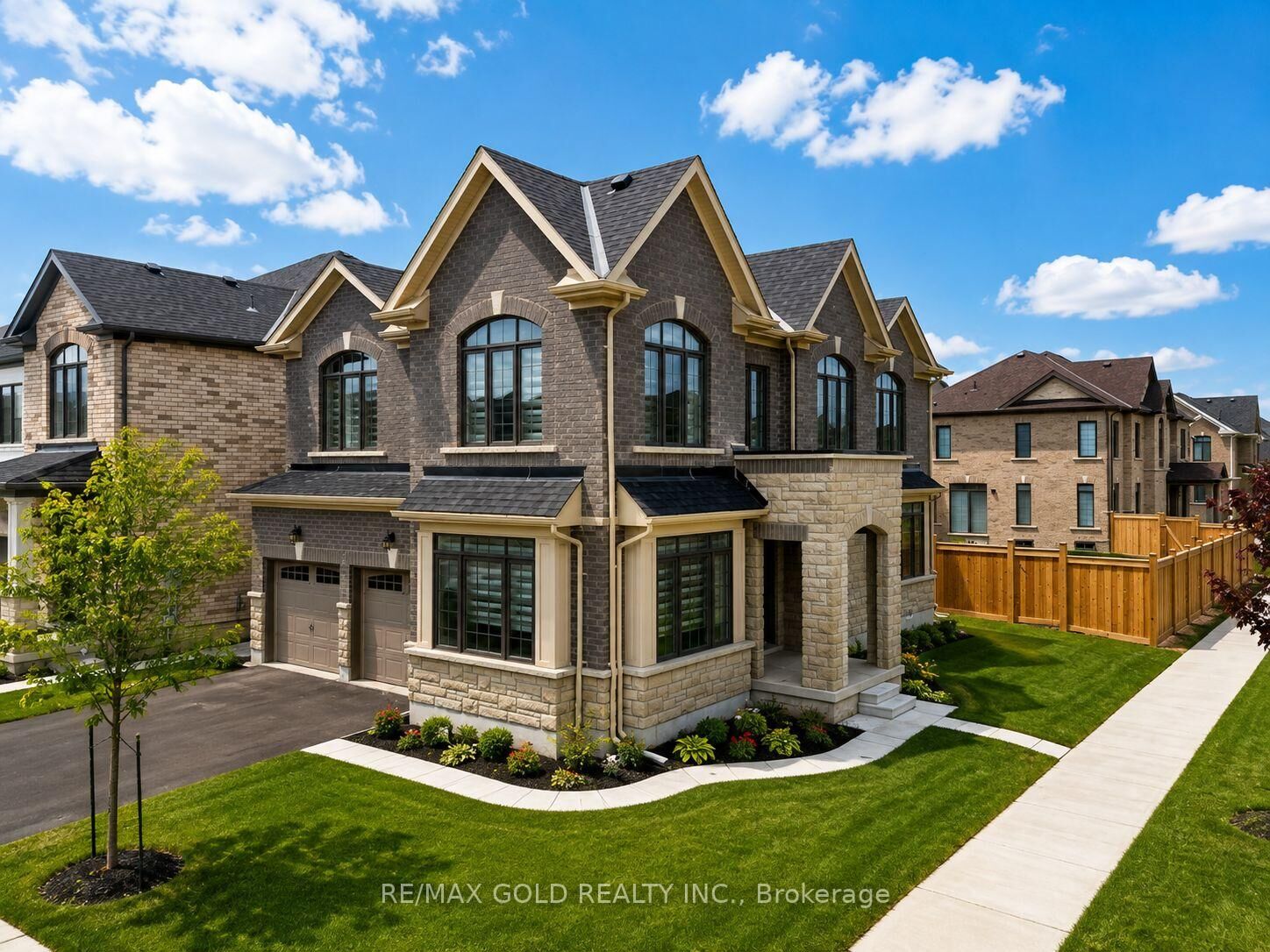 Property Photo: 37 Peak Drive ON L6X 5S5