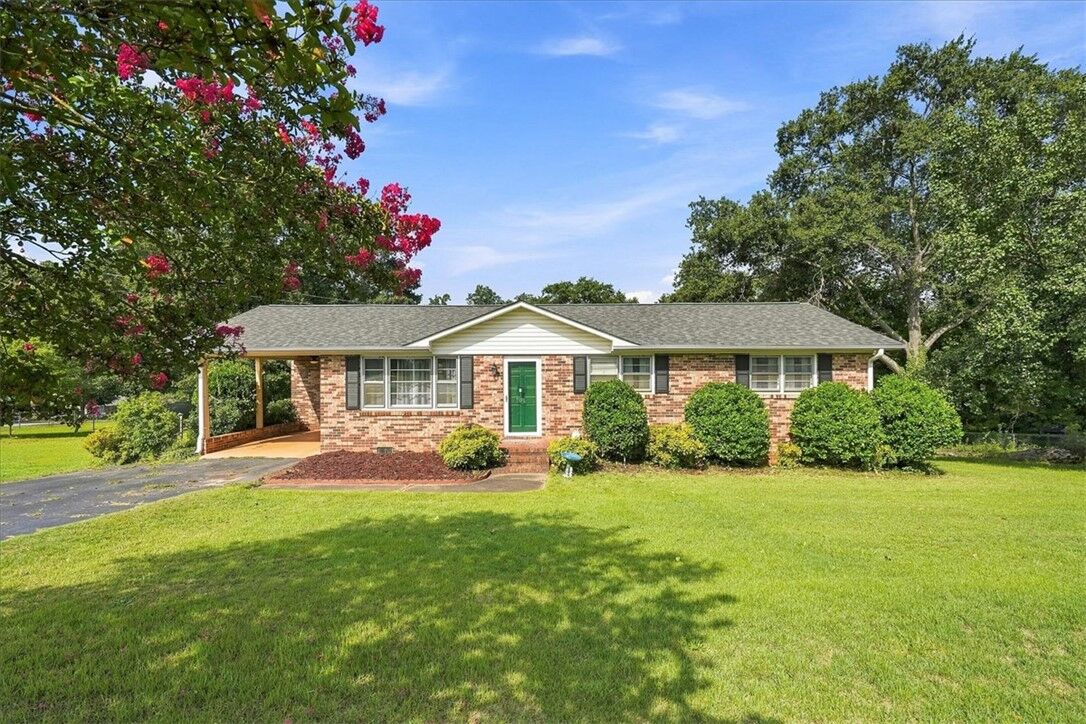 Property Photo:  701 Alberta Avenue  SC 29316 