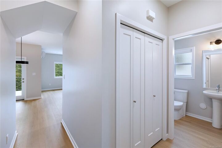 Property Photo: 2875 Ledgestone Cres BC V9B 7C4
