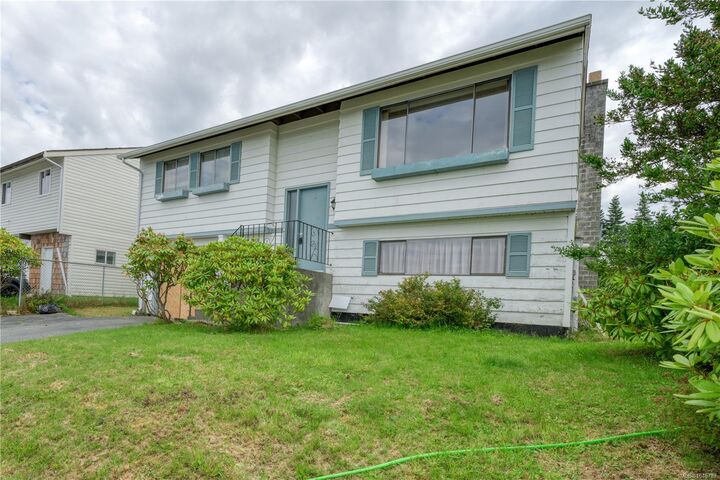 Property Photo:  2079 Camosun Cres  BC V0N 2R0 