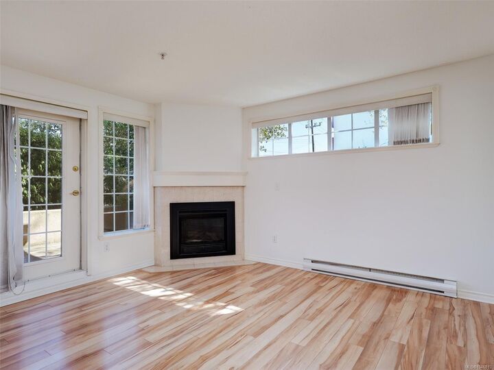 Property Photo: 1371 Hillside Ave #109 BC V8T 2B3