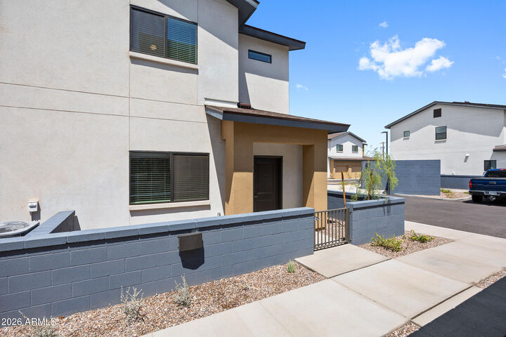 Property Photo:  2315 E McArthur Drive  AZ 85288 