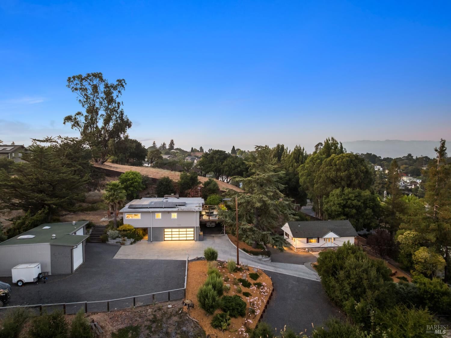 Property Photo:  739 741 N Webster Street  CA 94952 