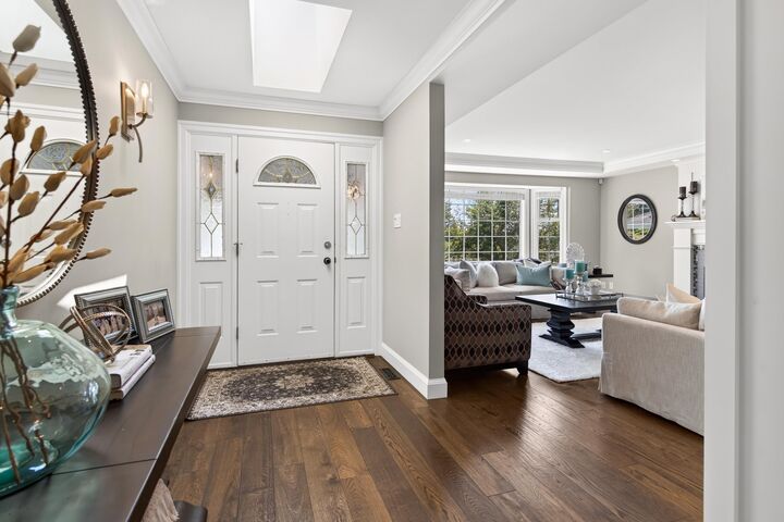 Property Photo: 16379 9 Avenue BC V4A 9B5